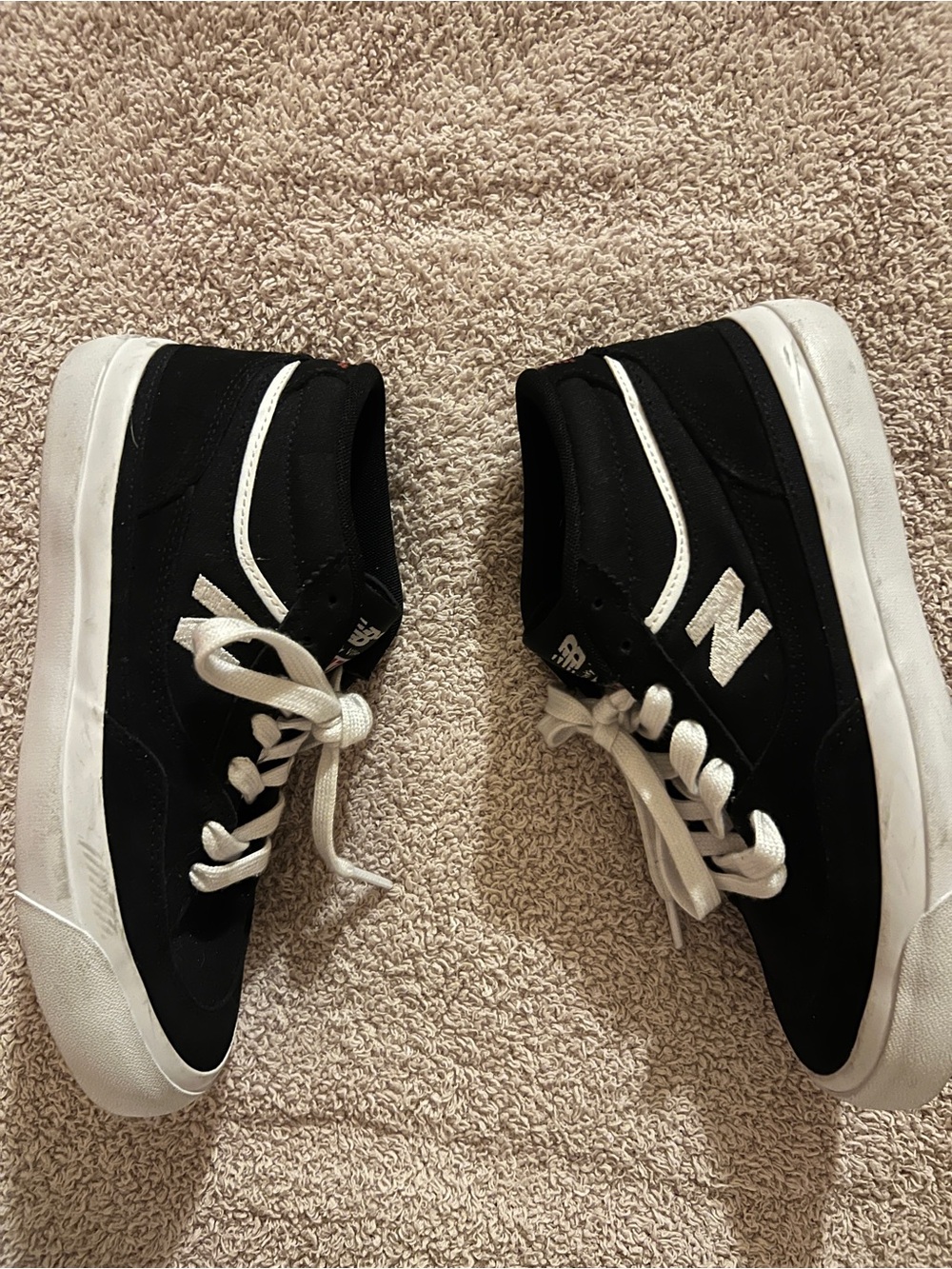 New Balance Black and White Men’s Low-Top Sneakers